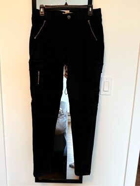 Liquid X Black Cargo Skinny Pants with Zip Pockets Size 10/11 US